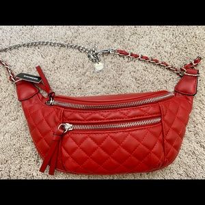 Express quilted fanny pack
